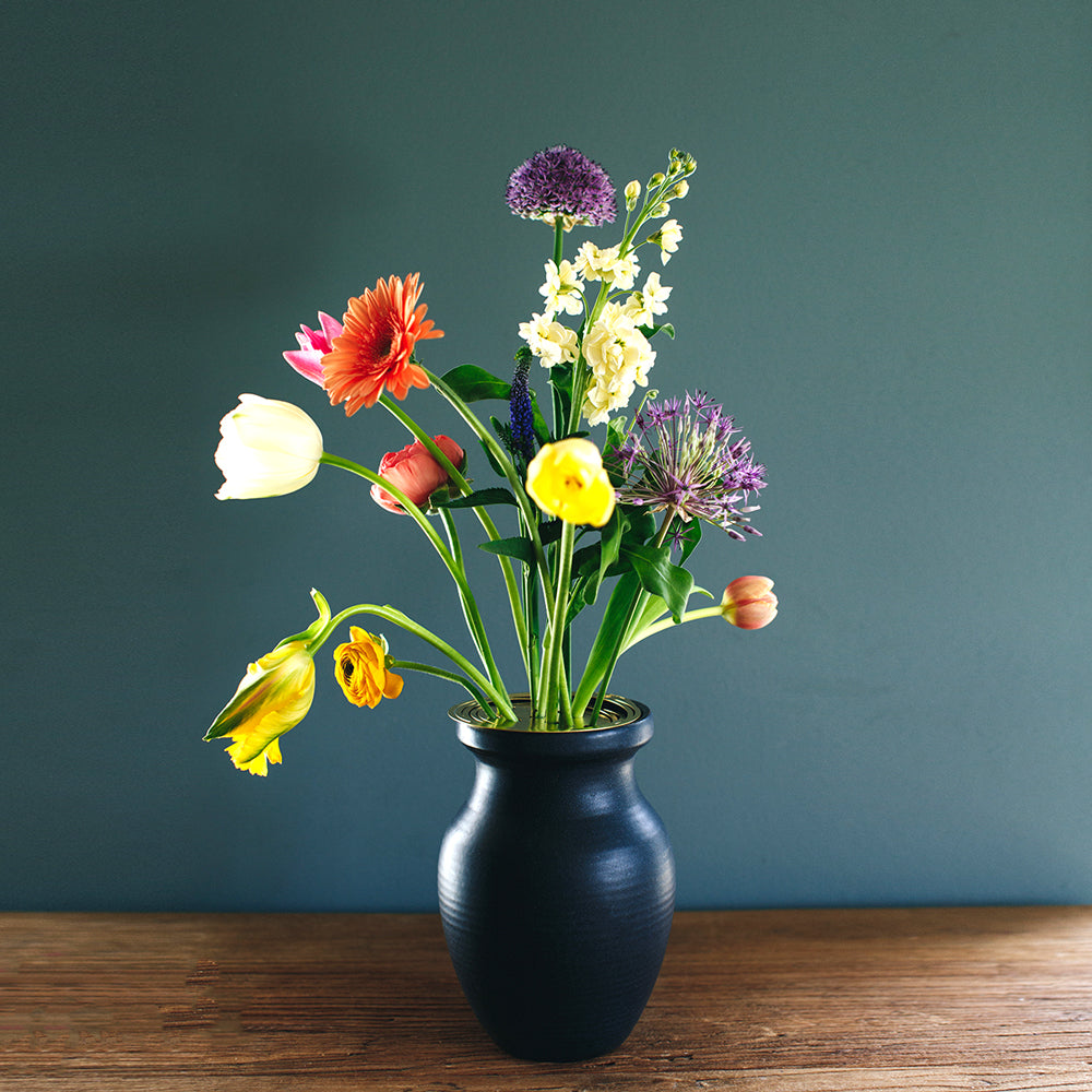 Bouquet arranged with the Flower Constellation L - brass flower tools designed by House of Thol / photograph by Masha Bakker